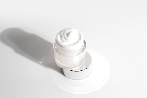 mockup tube bottle for skin care cosmetic summer sunscreen, product branding, cream lotion treatment - Foto, Imagem