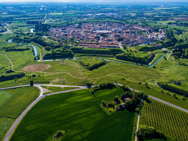 Palmanova, Udine, Italia. Esimerkillinen linnoitus hanke aikansa vahvistettiin 1593, Aerial View - Valokuva, kuva
