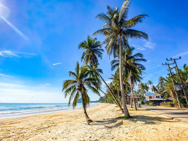 Running Bull Beach or Hat Thung Wua Laen in Chumphon, Thailand, south east asia - 写真・画像