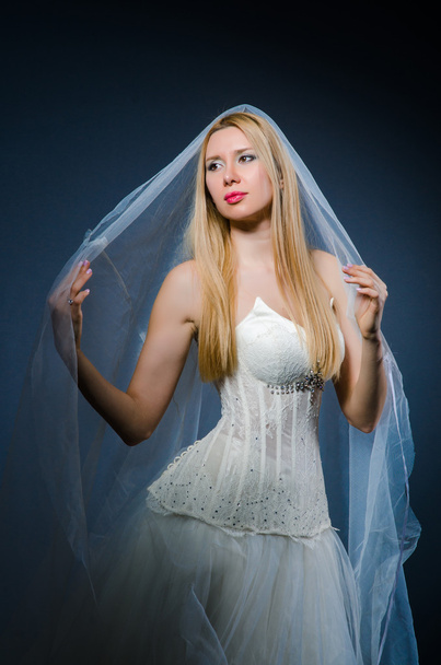 Bride in white dress in studio - Fotoğraf, Görsel