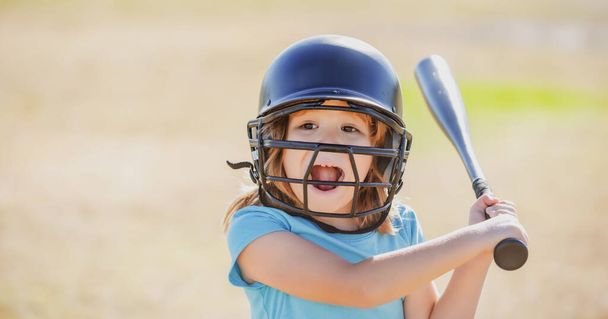 Kid baseball ready to bat. Child batter about to hit a pitch during a baseball game - Foto, Imagem