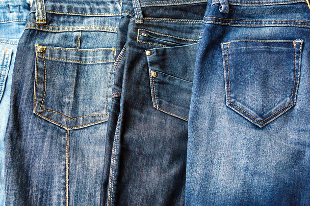Разные джинсы
 - Фото, изображение
