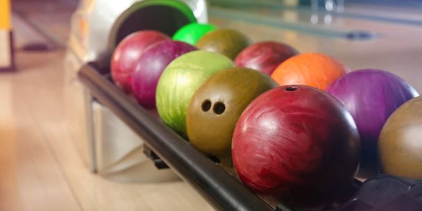 Postavit koule v bowlingových klubech - Fotografie, Obrázek