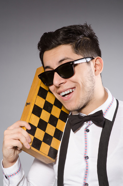 Jogador de xadrez engraçado com bordo - Foto, Imagem