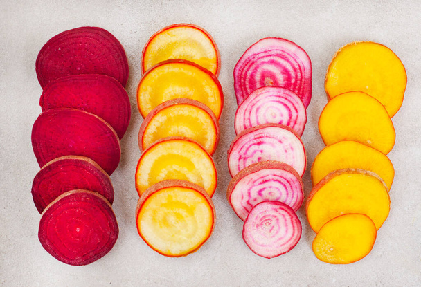 baby rainbow beetroot red, yellow and pink, sliced - Фото, зображення