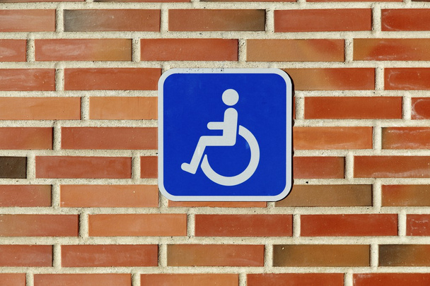 gehandicapten parkeerplaats vergunning - Foto, afbeelding