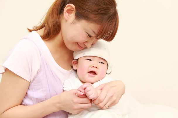 Japanese mom and her baby - Photo, Image