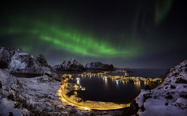 Βόρειο σέλας πάνω από τη Reine, Νορβηγία - Φωτογραφία, εικόνα