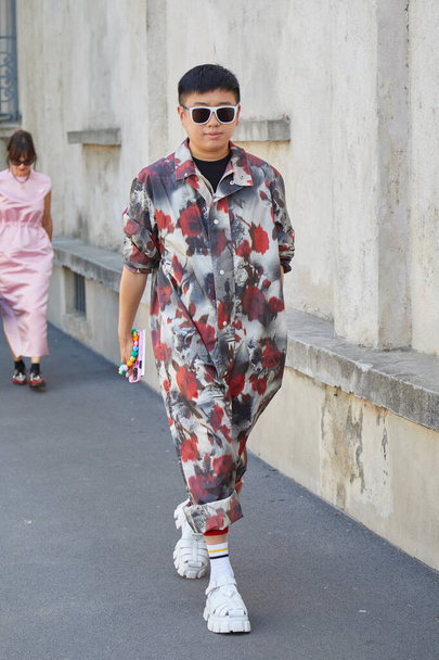 MILAN, ITALY - JUNE 19, 2022: Declan Chan before Prada fashion show, Milan Fashion Week street style - Zdjęcie, obraz