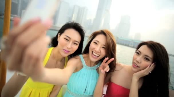 Girls taking selfie on yacht - Footage, Video