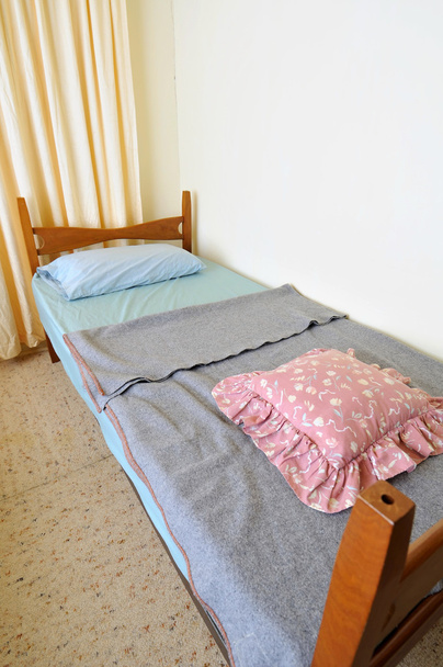 Single bed in motel - Foto, Imagem