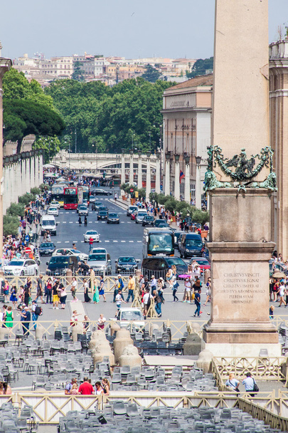Via della Conciliazione avenue in Rome - Фото, изображение