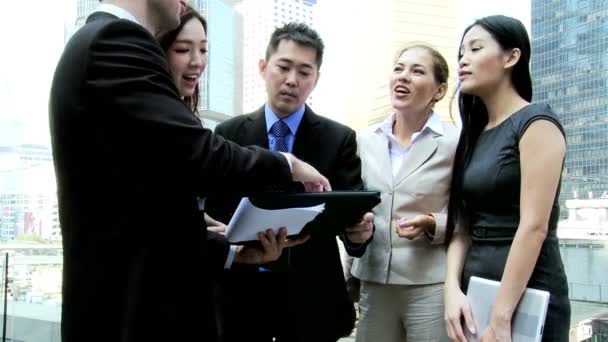 Financial executives talking outside office - Footage, Video
