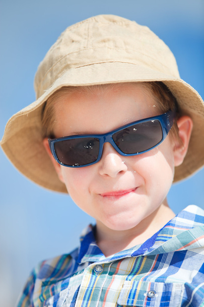 Boy in sun glasses - Valokuva, kuva