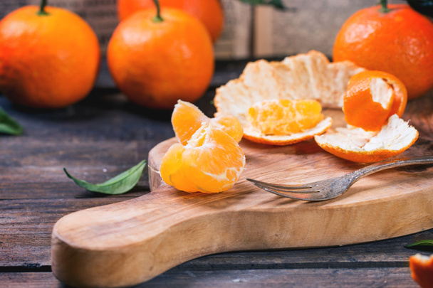 Tangerines on cutting board - Foto, Imagem