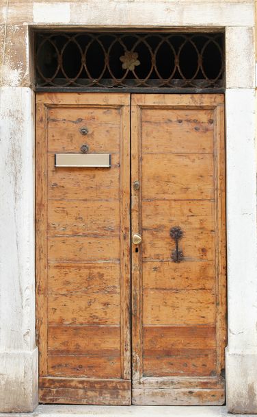 Grunge closed door - Foto, imagen