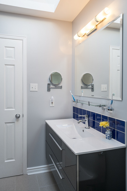 Newly Renovated Bathroom - Photo, Image