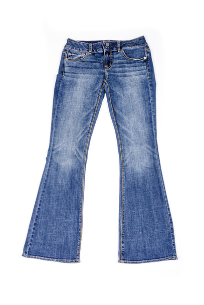 Damenstiefel geschnitten Jeans isoliert auf weiß - Foto, Bild
