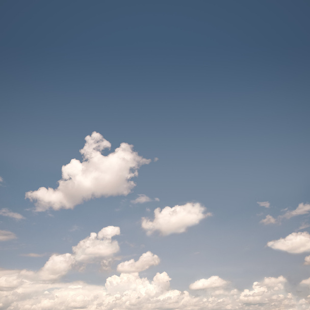 Retro tone background with cloud - Photo, Image