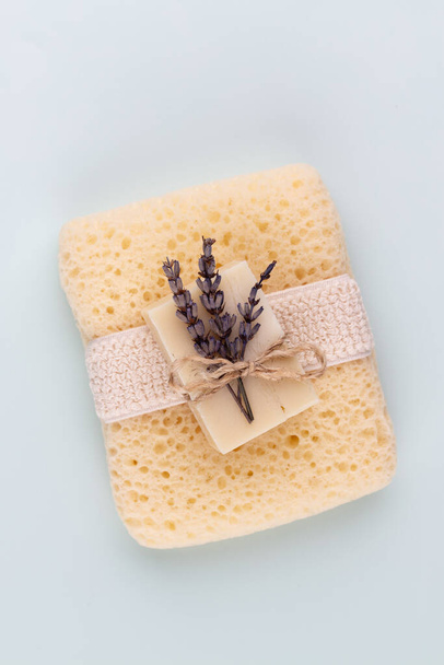 Natural handmade soap. Organic soap bars with plants extracts. - Foto, Imagem
