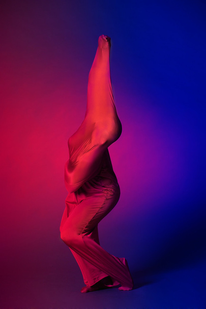 Abstract dancing figure - Fotoğraf, Görsel