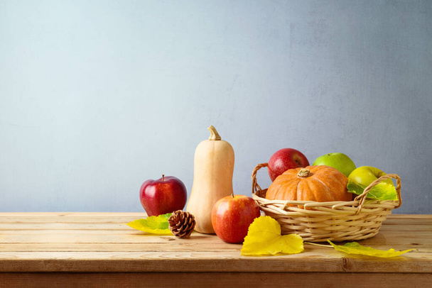 Autumn  season still life composition on wooden table. Thanksgiving holiday background - Foto, Imagem