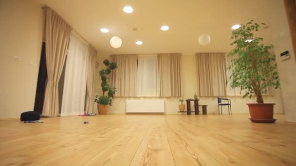 Innenraum des Yoga-Zentrums - Filmmaterial, Video