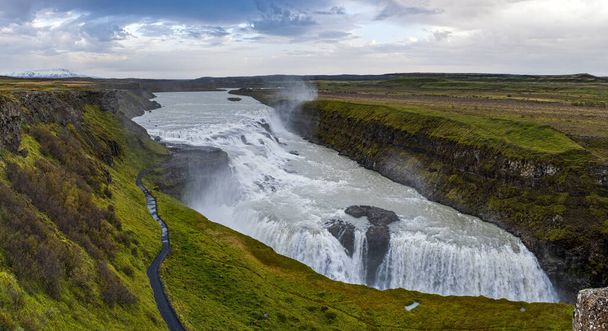 Picturesque full of water big waterfall Gullfoss autumn view, southwest Iceland. - Foto, imagen