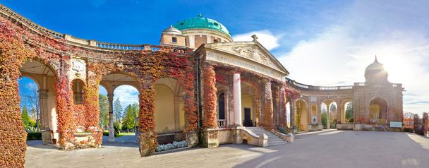 Mirogoj cemetery monumental arcades panorama - Photo, Image
