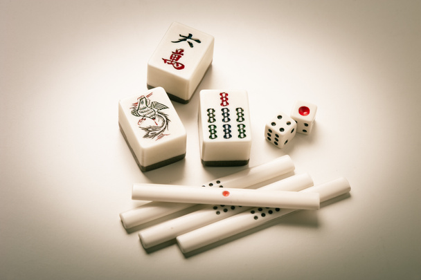 Equipments for Mahjong game. Mahjong is the ancient asian board game. - Foto, imagen