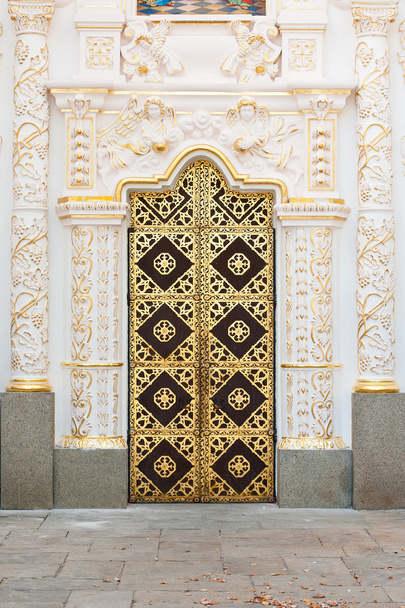 Золота деталь дверей
 - Фото, зображення