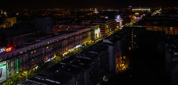 Нічний час подання над горизонтом в Варшаві - Фото, зображення