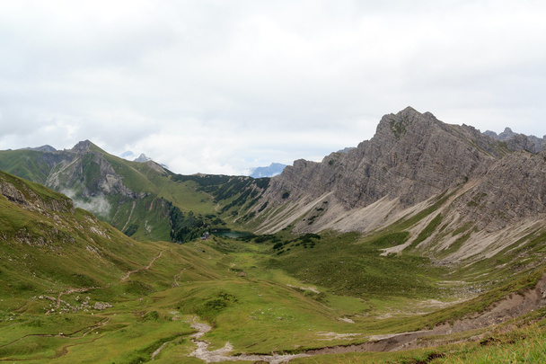 Panorama de montaña con Landsberger Hutte
 - Foto, imagen