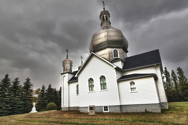 Буря наближається до Церкви
 - Фото, зображення