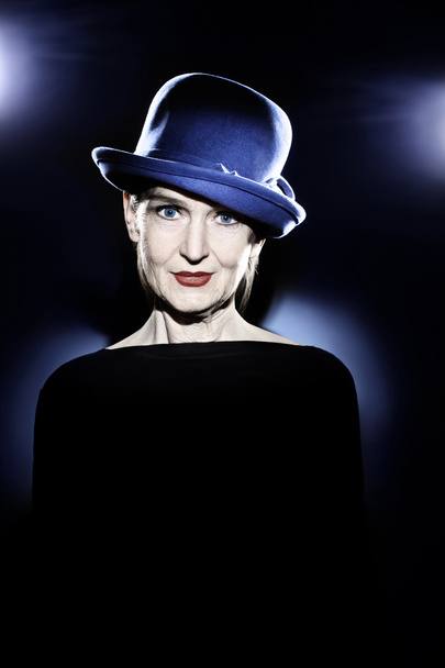 Senior woman in hat mature lady fashion portrait - Foto, Imagen