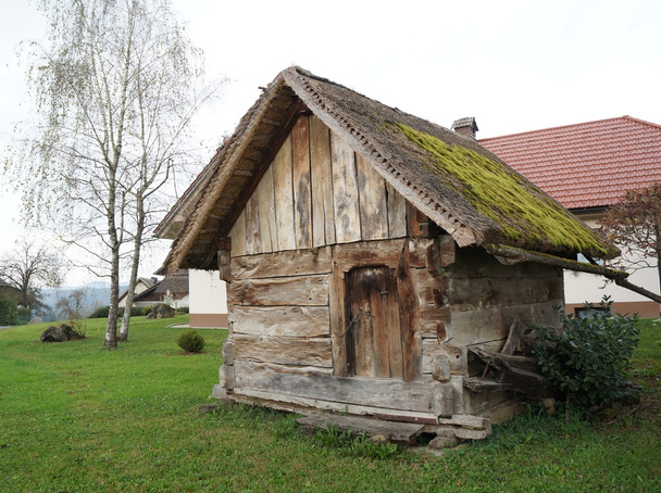 dřevěná stodola - Fotografie, Obrázek