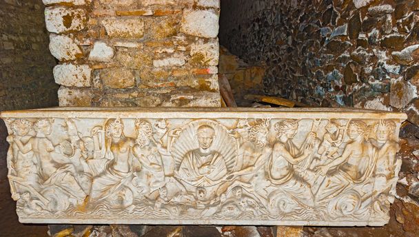 Roman marble sarcophagus - Photo, Image
