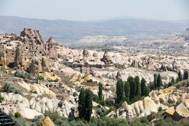 Love Valley dans le parc national de Goreme. Cappadoce, Turquie
 - Photo, image