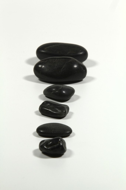 чорні камені
 - Фото, зображення