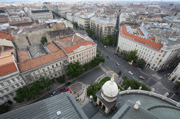 St Stephen'ın Bazilikası, Budapeşte üzerinden çatılar üzerinden görüntülemek - Fotoğraf, Görsel
