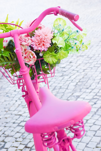 roze fiets - Foto, afbeelding