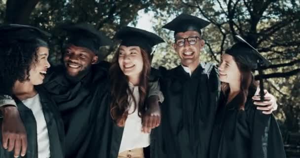4k video footage of a group of students on graduation day. - Felvétel, videó