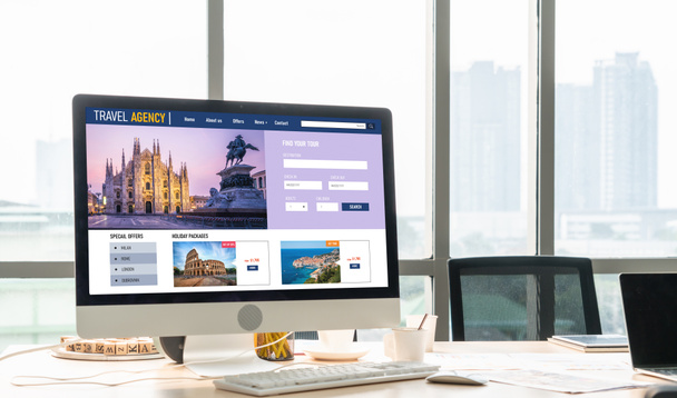 Online-Reisebüro-Website für modische Suche und Reiseplanung bietet Angebote und Pauschalangebote für Flug-, Hotel- und Tourbuchung - Foto, Bild