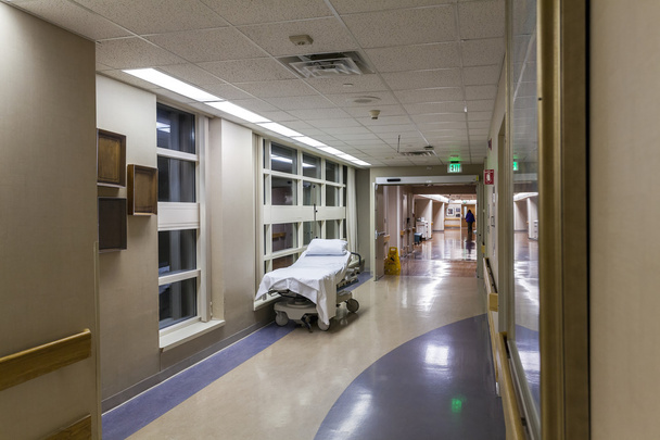 Folyosó egy modern Kórház. - Fotó, kép
