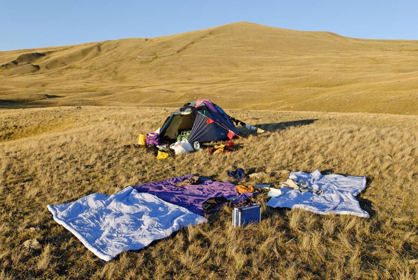 Tent, camping, Saljugem, Sailughem, Saylyugem Mountains, Tschuja Steppe, Altai Republic, Siberia, Russia, Asia, Europe - Fotoğraf, Görsel