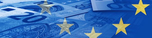 Symbolisch beeld: EU en geld (eurobiljetten)) - Foto, afbeelding