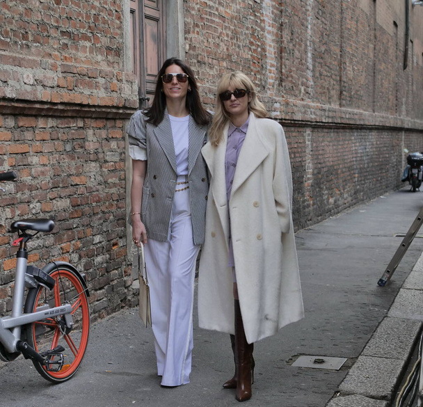  Fashion bloggers street style outfits after Max Mara fashion show during Milan fashion week Fall/winter  - Valokuva, kuva