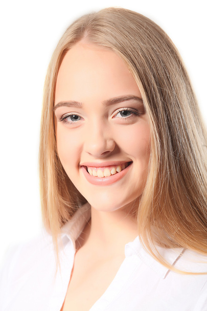 Muotokuva onnellinen hymyilevä nuori iloinen liiketoiminnan nainen, eristää
 - Valokuva, kuva