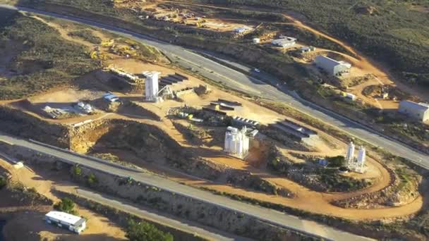 4k drone filmato di una diga nel Western Cape, Sud Africa. - Filmati, video