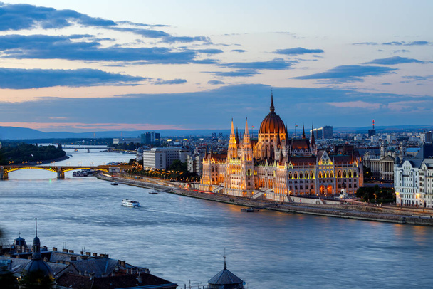 The hungarian parliament building in Budapest - Photo, Image